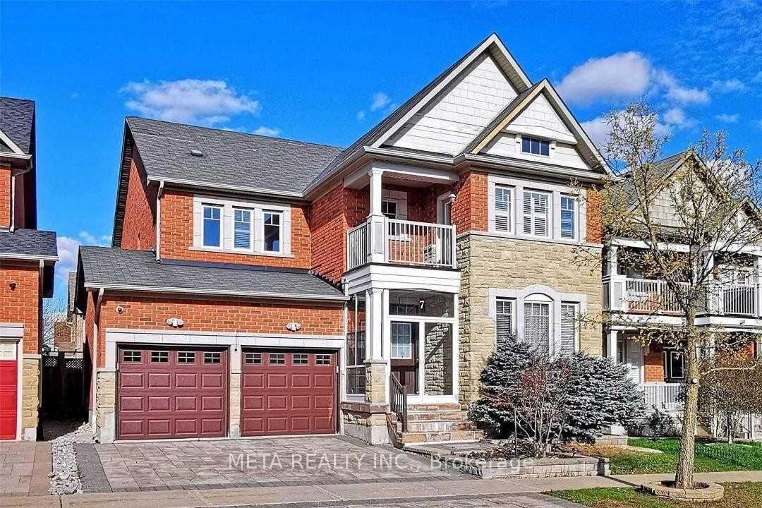7-lakewoods-street-richmond-hill-ontario-n13789218