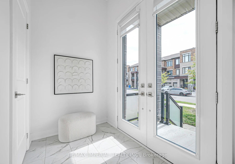 212-vermont-avenue-newmarket-ontario-n13789252