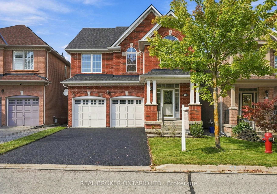 621-society-crescent-newmarket-ontario-n13789888