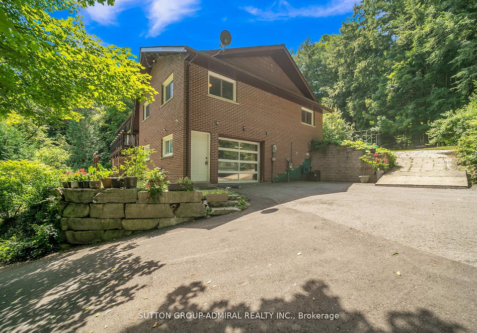 19246-warden-avenue-east-gwillimbury-ontario-n13790302