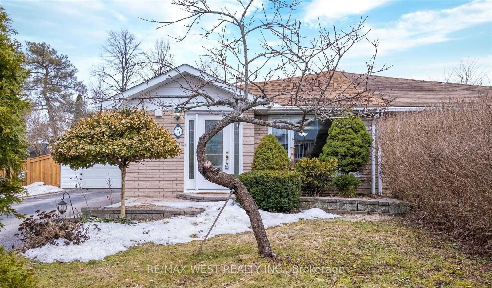 5-mcdonald-drive-aurora-ontario-n13790608