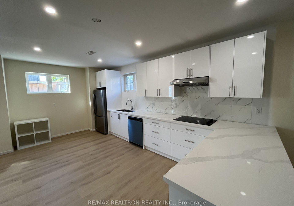 100-alpaca-drive-richmond-hill-ontario-n13791628