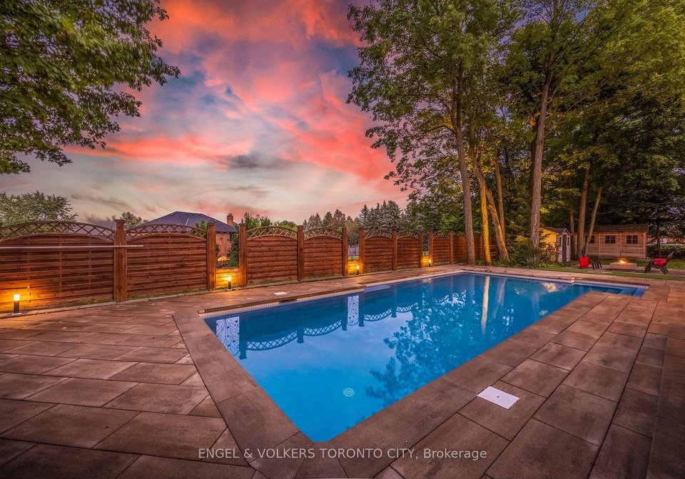 11-cedarwood-crescent-king-ontario-n13791750