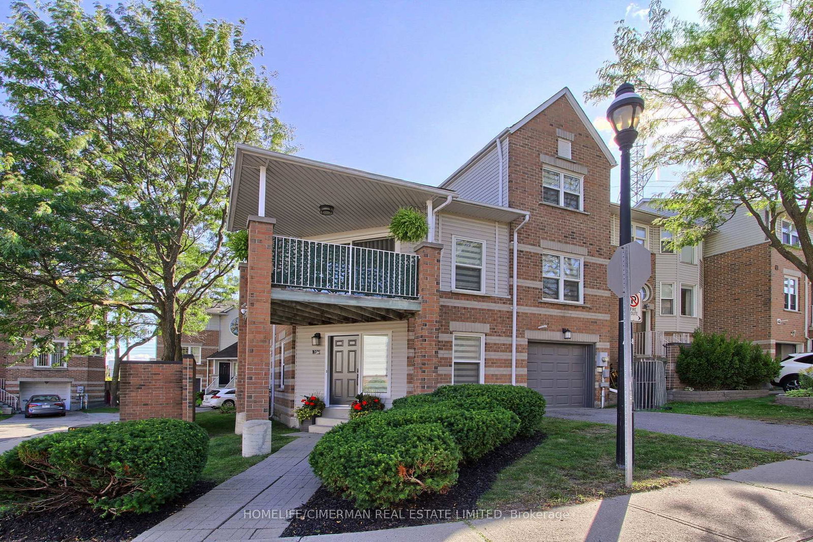 30-brandy-lane-way-newmarket-ontario-n13792586