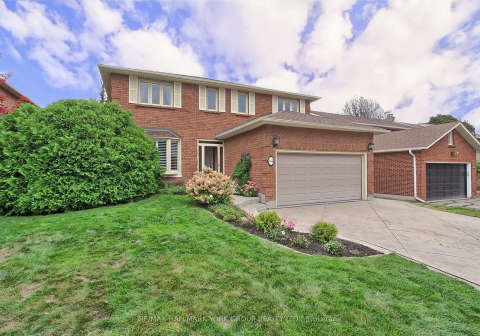 64-golf-links-drive-aurora-ontario-n13792668
