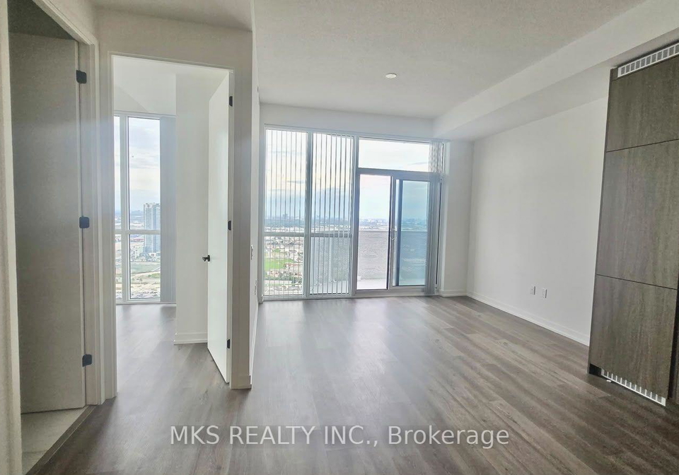 28-interchange-way-vaughan-ontario-n13793066