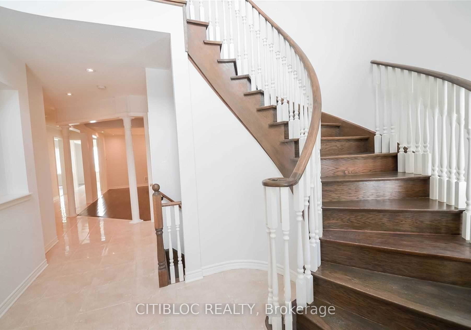 1280-shortreed-terrace-newmarket-ontario-n13793942