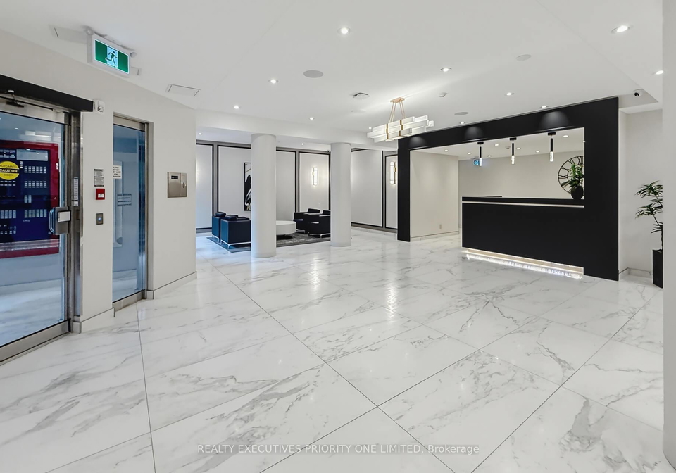 7460-bathurst-street-vaughan-ontario-n13795076