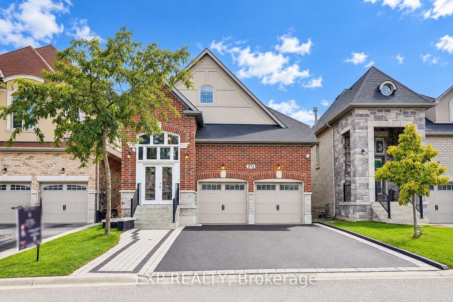 574-sweetwater-crescent-newmarket-ontario-n13795100