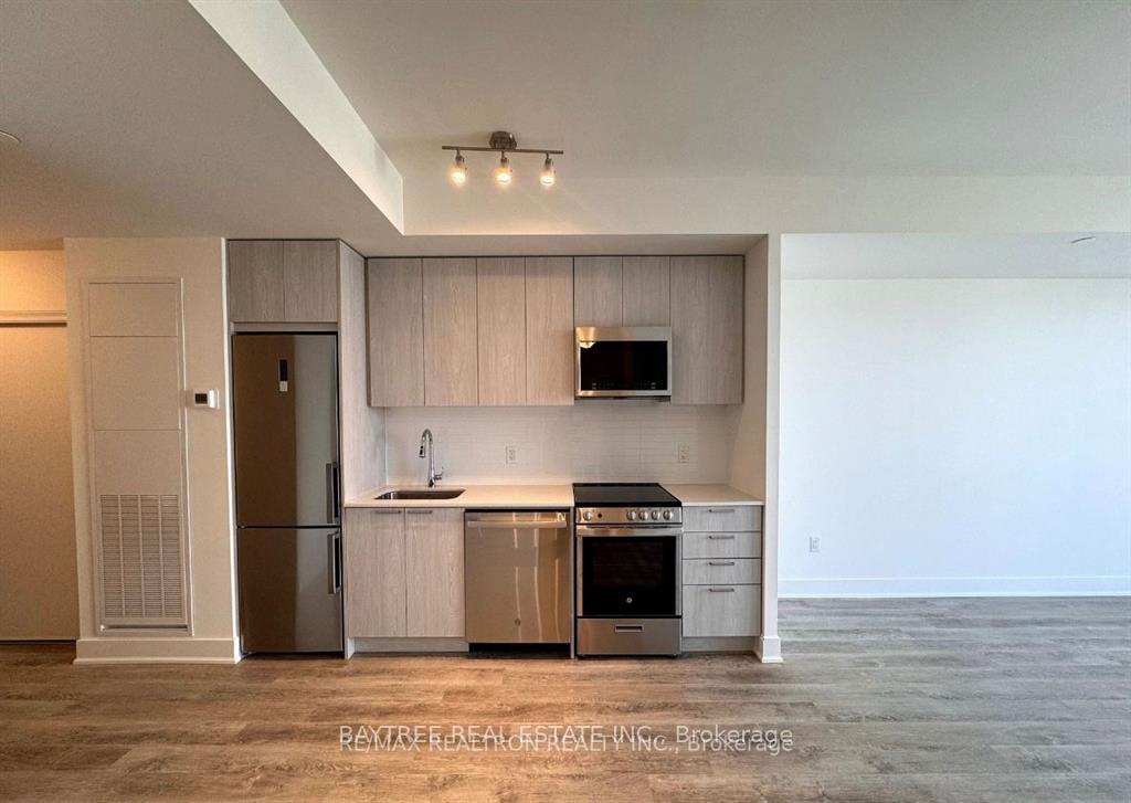 185-deerfield-road-newmarket-ontario-n13796060