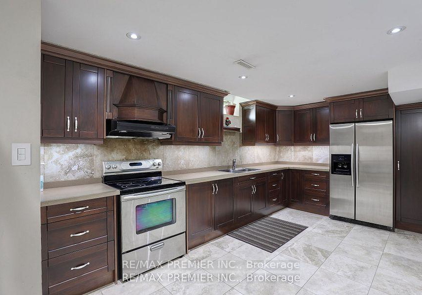 27-giovanni-way-vaughan-ontario-n13796218