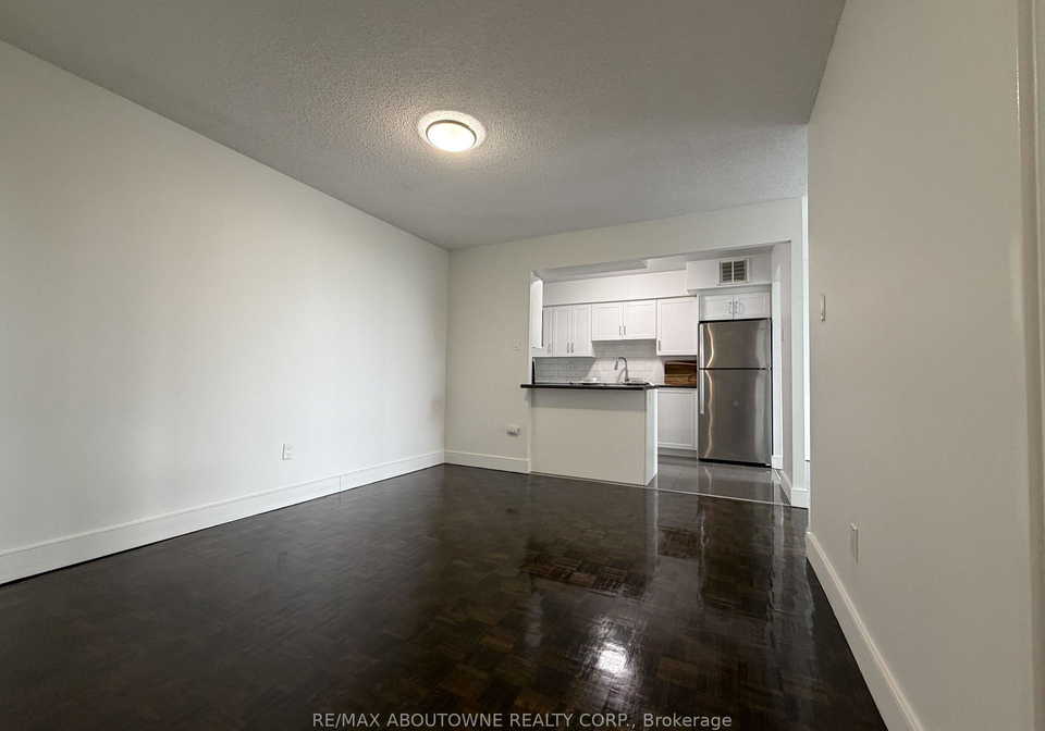 145-wellington-street-w-aurora-ontario-n13796394