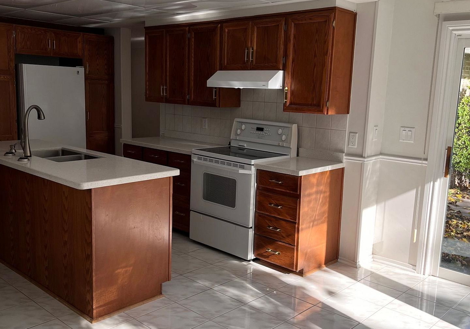 380-tareyton-road-richmond-hill-ontario-n13796520
