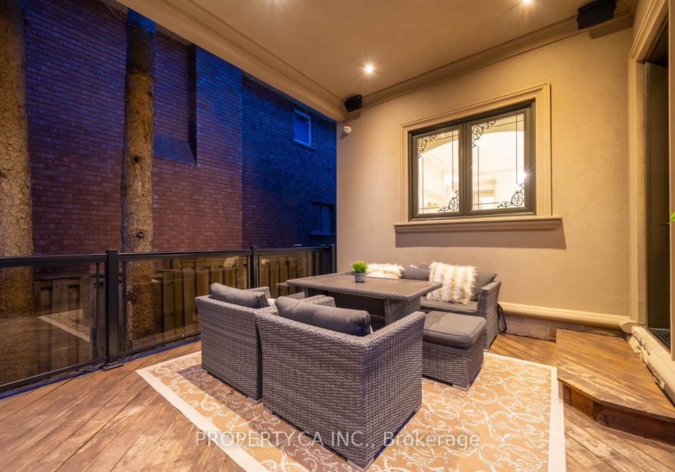 109-oxford-street-richmond-hill-ontario-n13797322