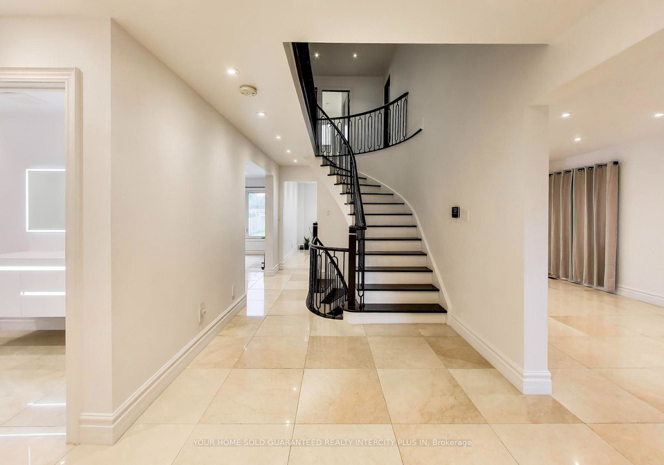 27-via-nova-drive-vaughan-ontario-n13797372