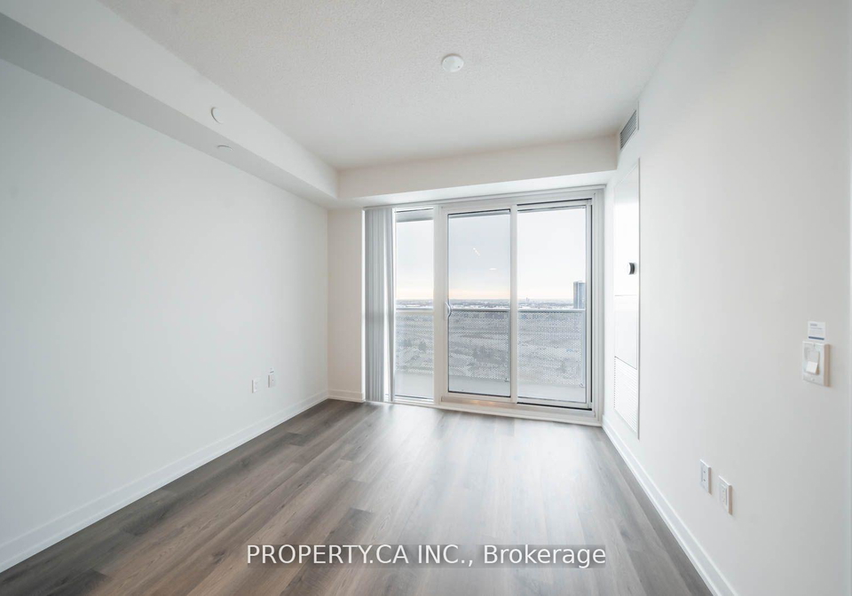 195-commerce-street-vaughan-ontario-n13798398