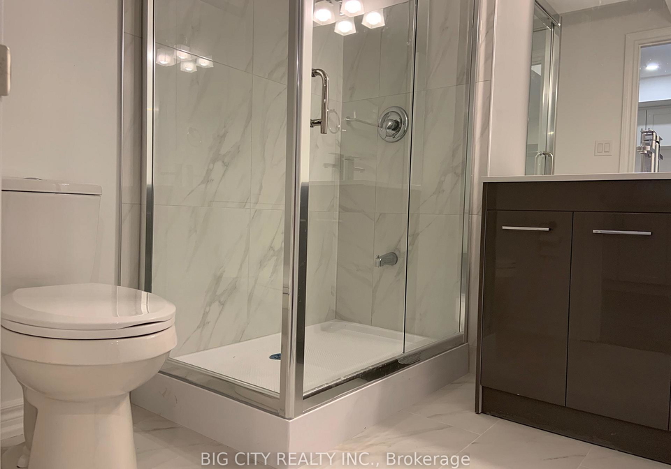 68-drizzel-crescent-richmond-hill-ontario-n13799192