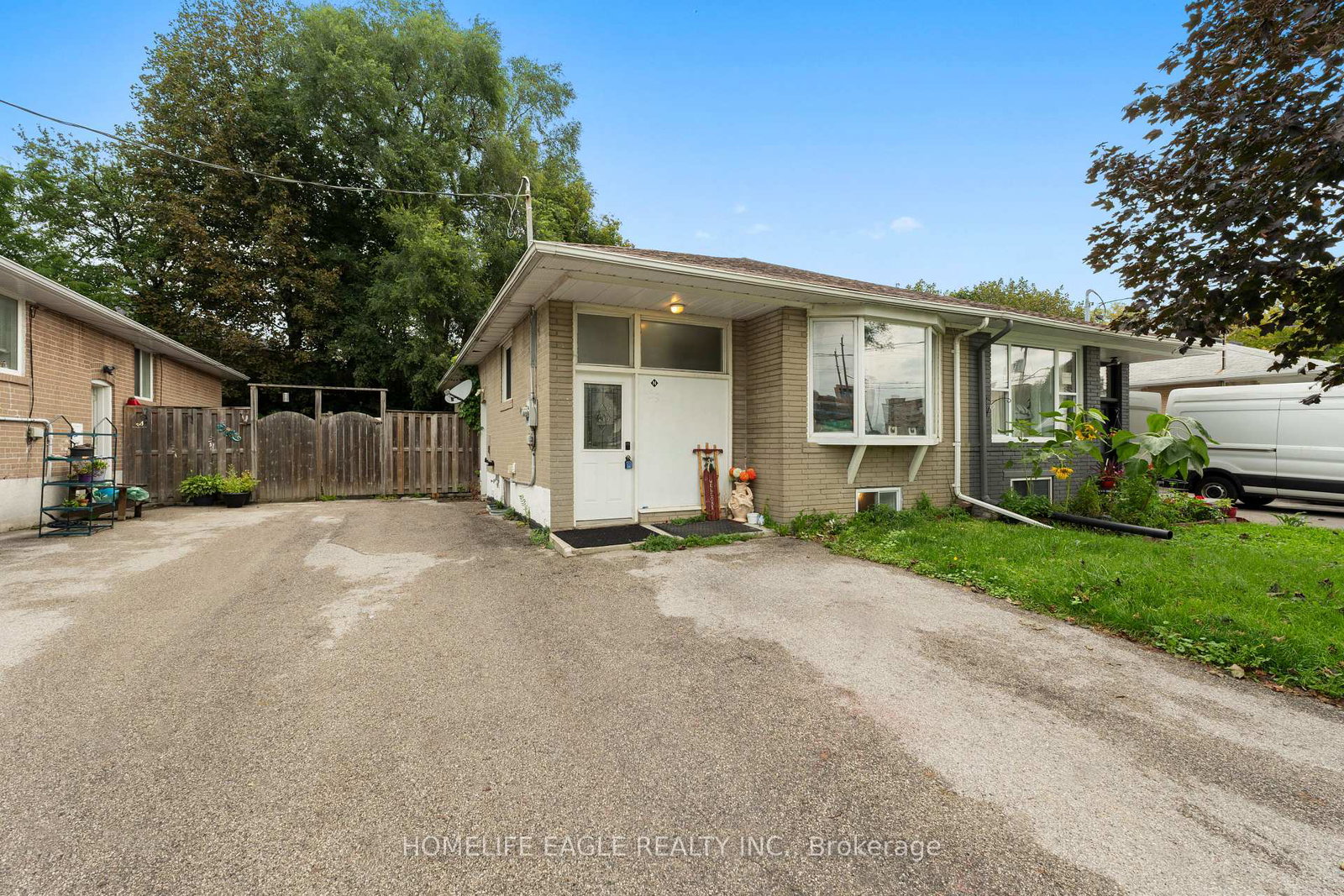 169-penn-avenue-newmarket-ontario-n13799914