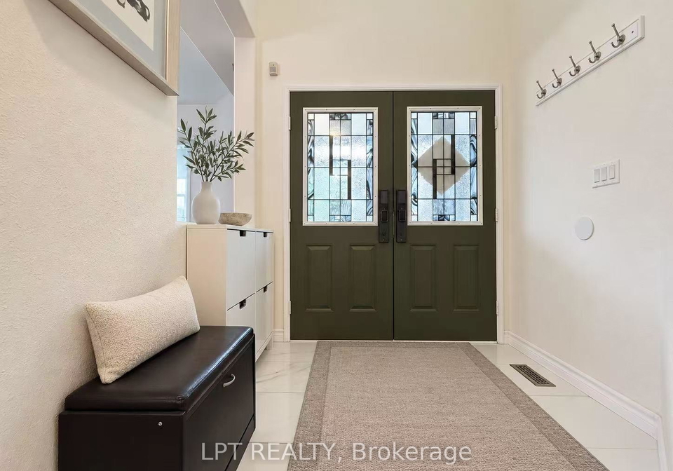 1-saxony-drive-markham-ontario-n13800570
