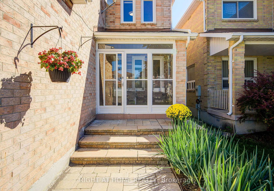 71-bayhampton-crescent-vaughan-ontario-n13800962