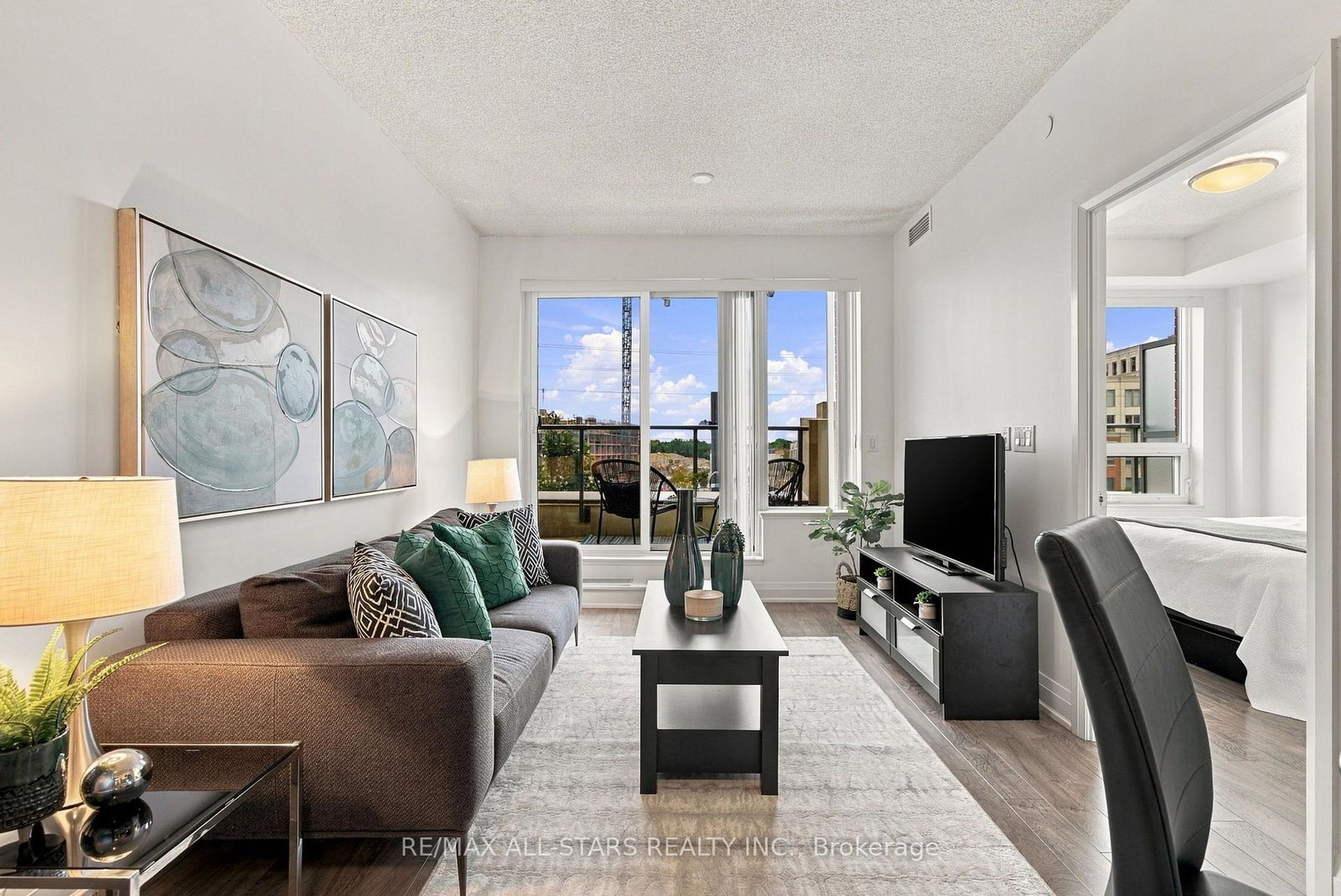 28-uptown-drive-markham-ontario-n13801208