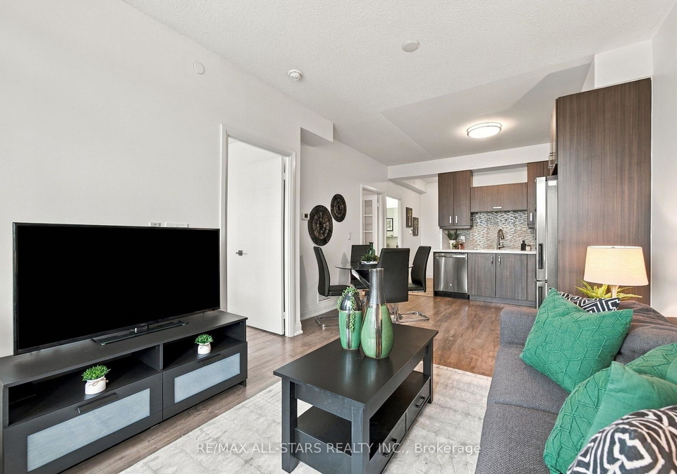 28-uptown-drive-markham-ontario-n13801208
