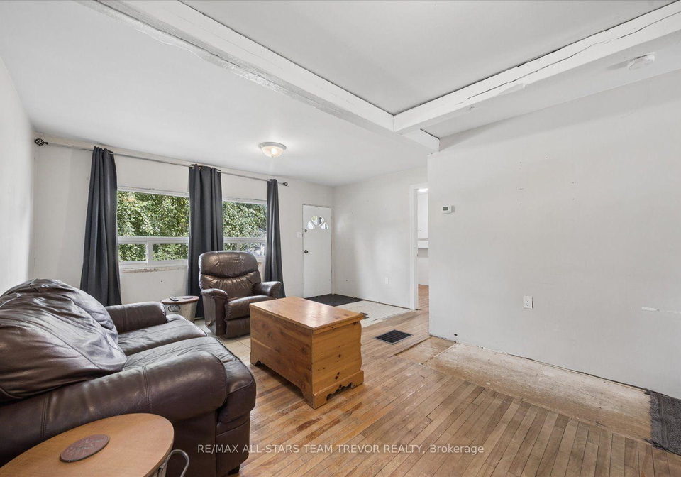215-elm-avenue-georgina-ontario-n13801250