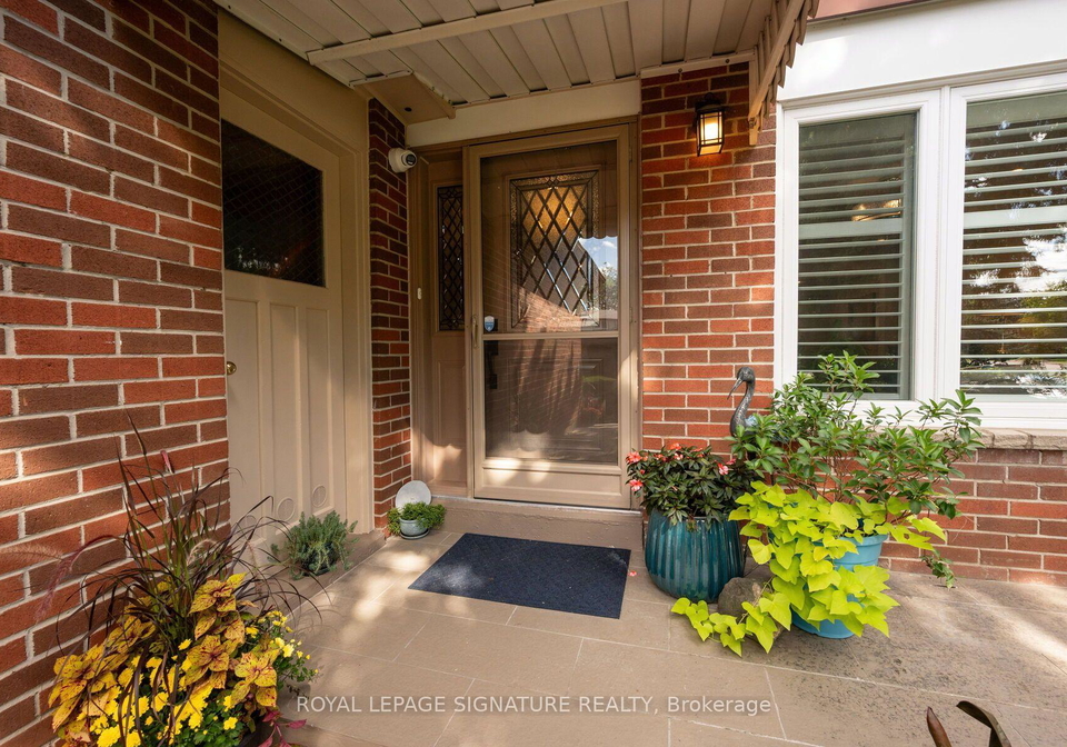 42-shieldmark-crescent-markham-ontario-n13801680
