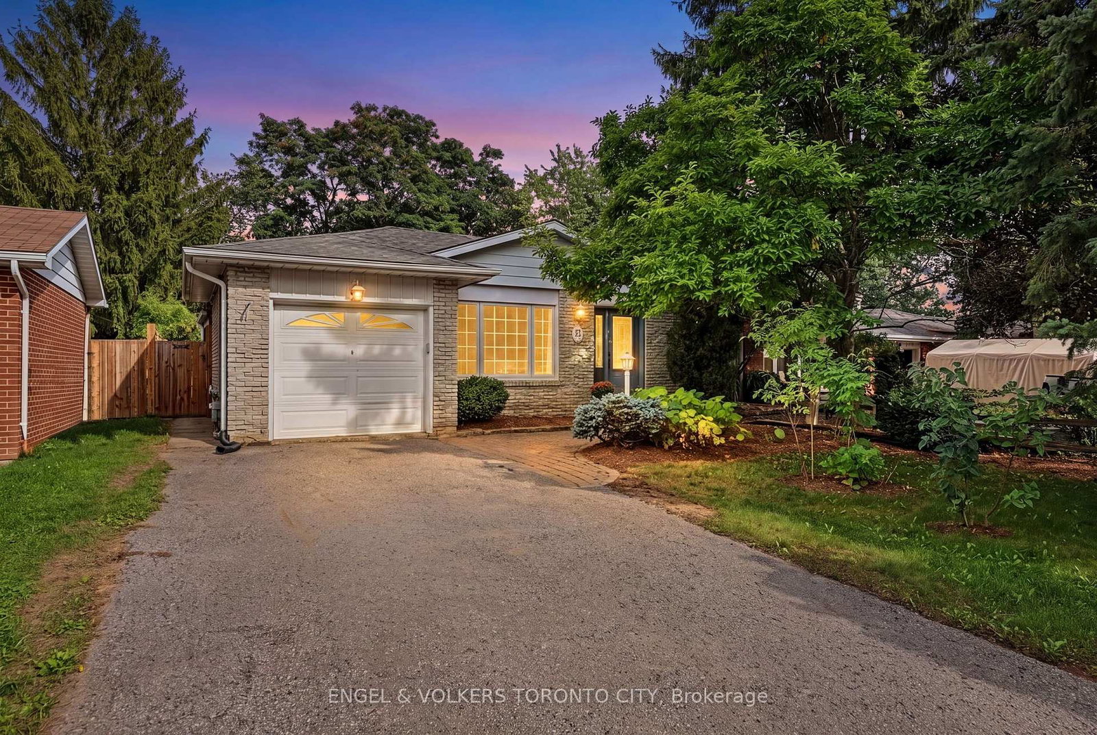 25-cemetery-lane-whitchurch-stouffville-ontario-n13802932