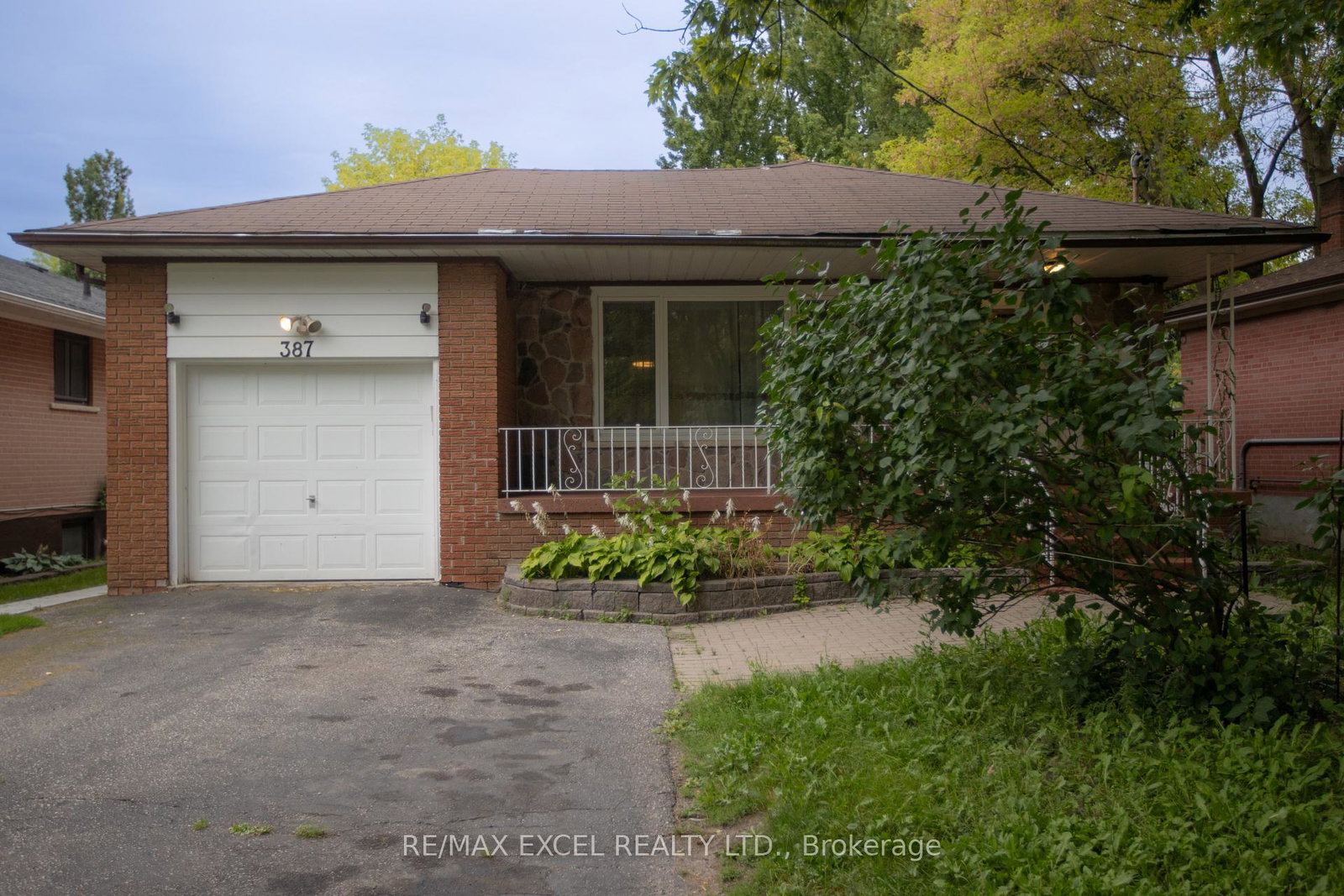 387-w-crosby-avenue-richmond-hill-ontario-n13803004