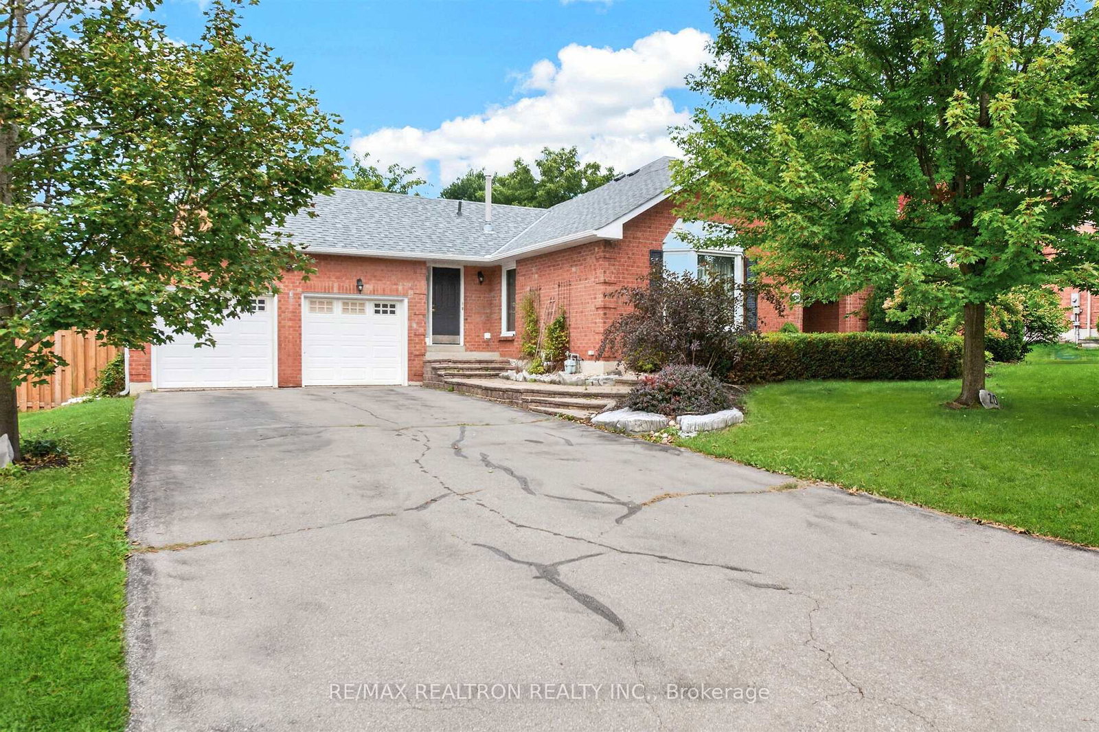 20-arthur-hall-drive-east-gwillimbury-ontario-n13803148