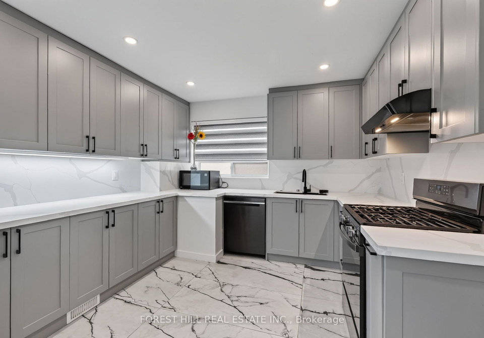 286-palmer-avenue-richmond-hill-ontario-n13803156