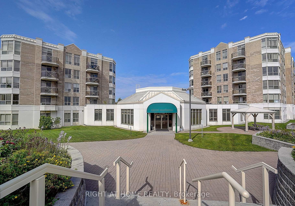 2200-john-street-markham-ontario-n13804192
