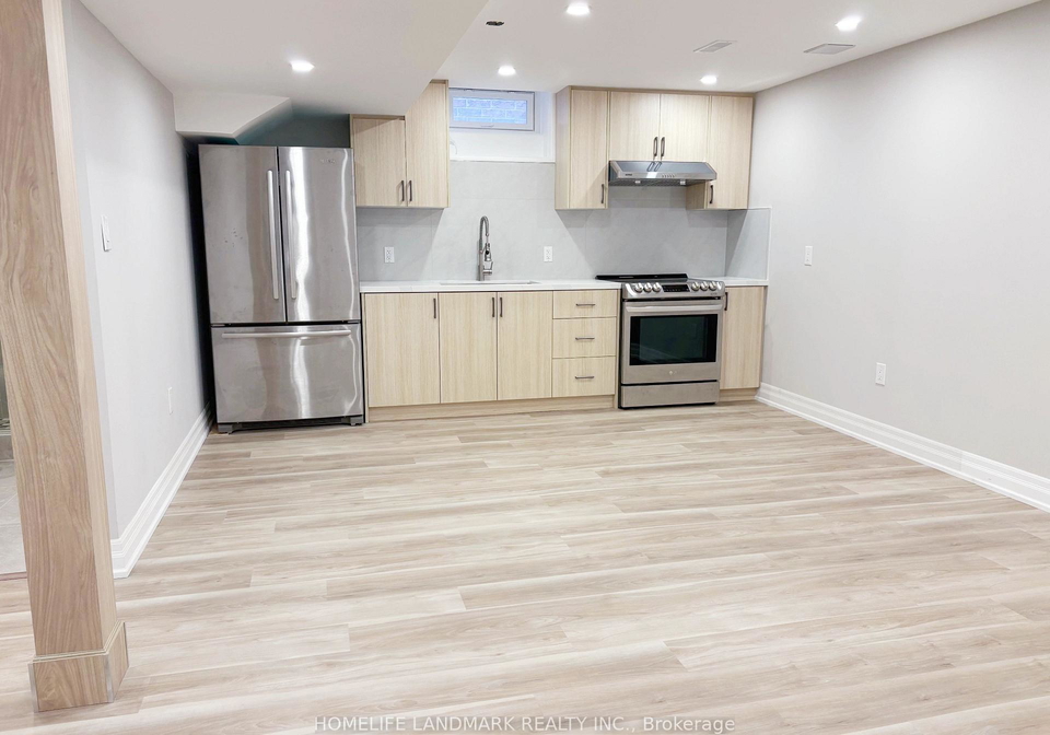 18-halldorson-avenue-aurora-ontario-n13804468