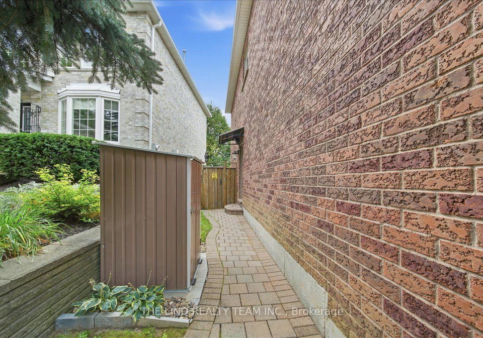 103-allenvale-drive-aurora-ontario-n13804602