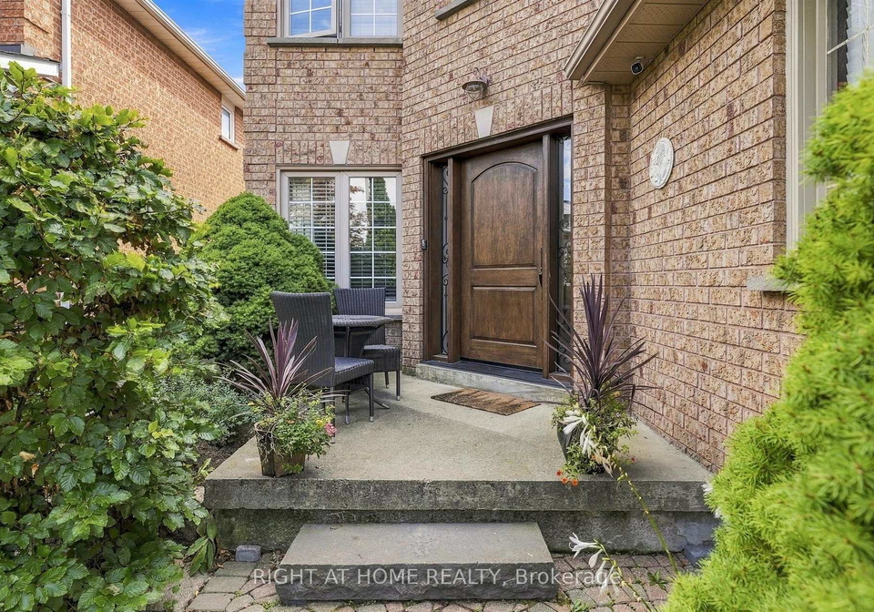 71-veneto-drive-vaughan-ontario-n13805080
