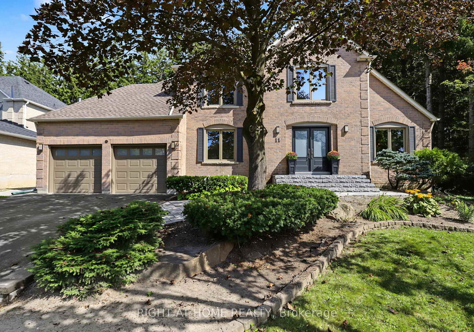 11-harrowsmith-place-richmond-hill-ontario-n13805278