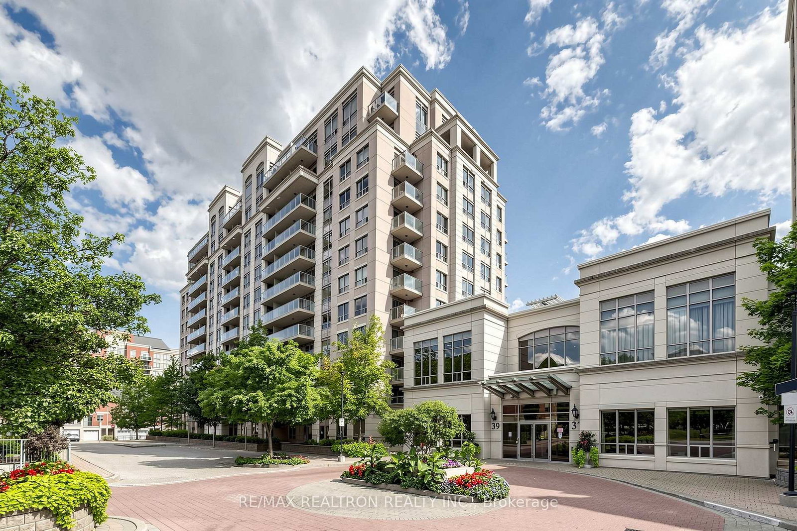 39-galleria-parkway-markham-ontario-n13805944