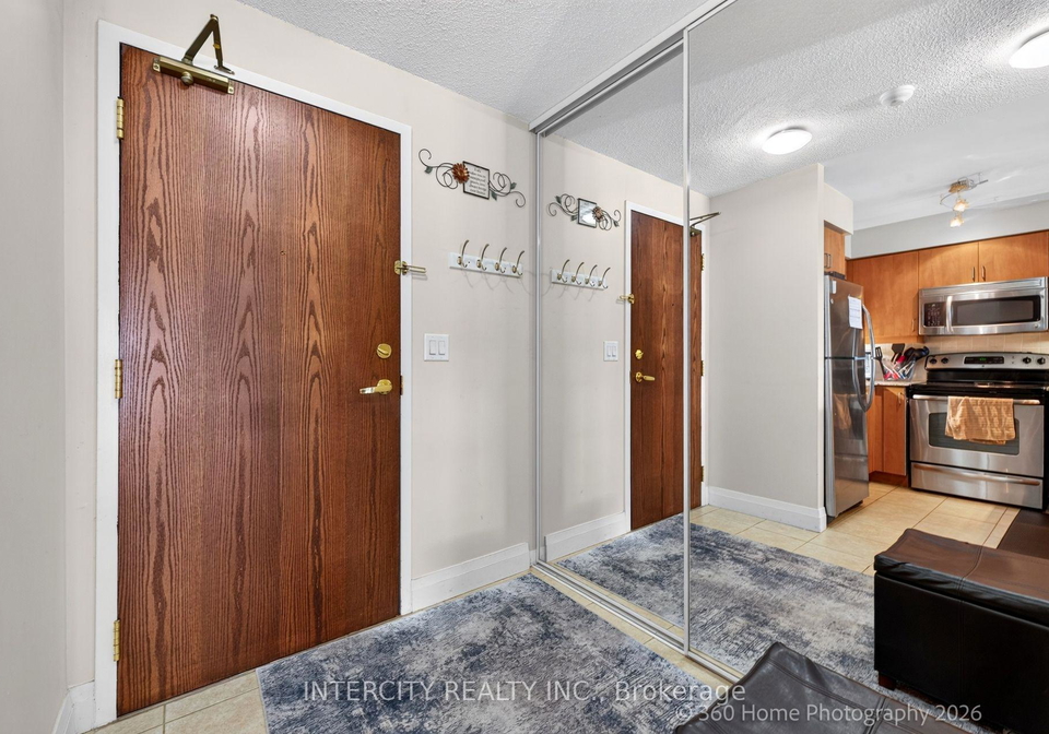 185-oneida-crescent-richmond-hill-ontario-n13806156