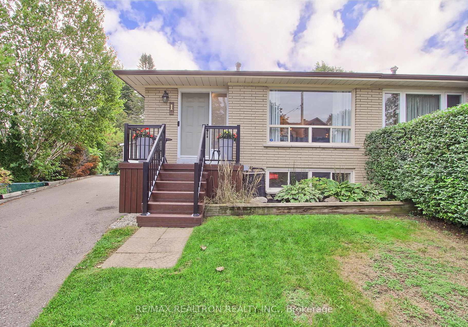 1-mcdonald-drive-aurora-ontario-n13806160