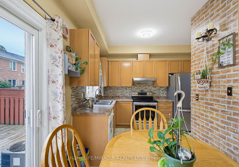 169-tom-taylor-crescent-newmarket-ontario-n13806492