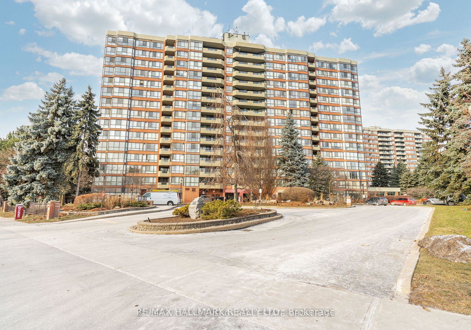 100-observatory-lane-richmond-hill-ontario-n13806686