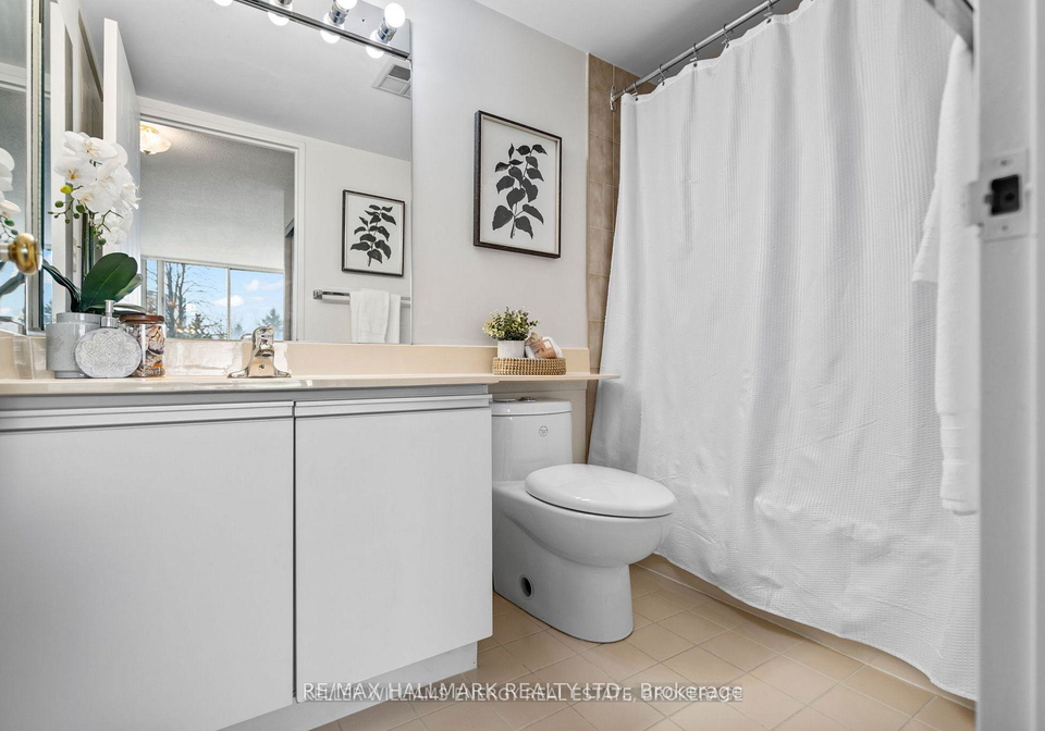100-observatory-lane-richmond-hill-ontario-n13806686