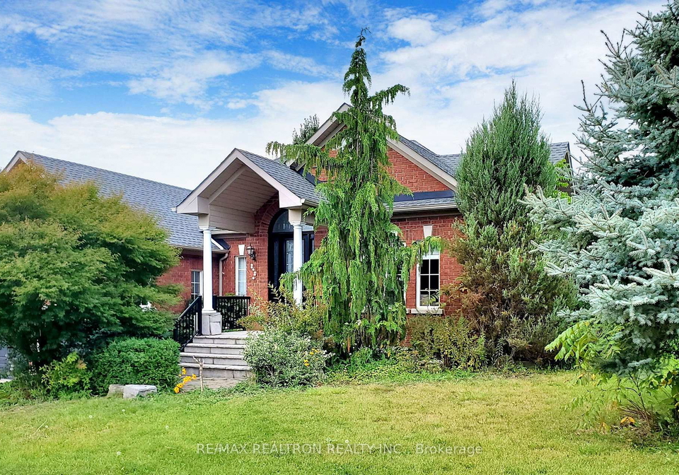 1021-ivsbridge-boulevard-newmarket-ontario-n13807506
