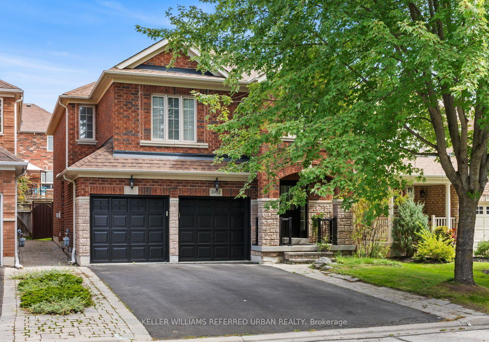 1002-oaktree-crescent-newmarket-ontario-n13808180