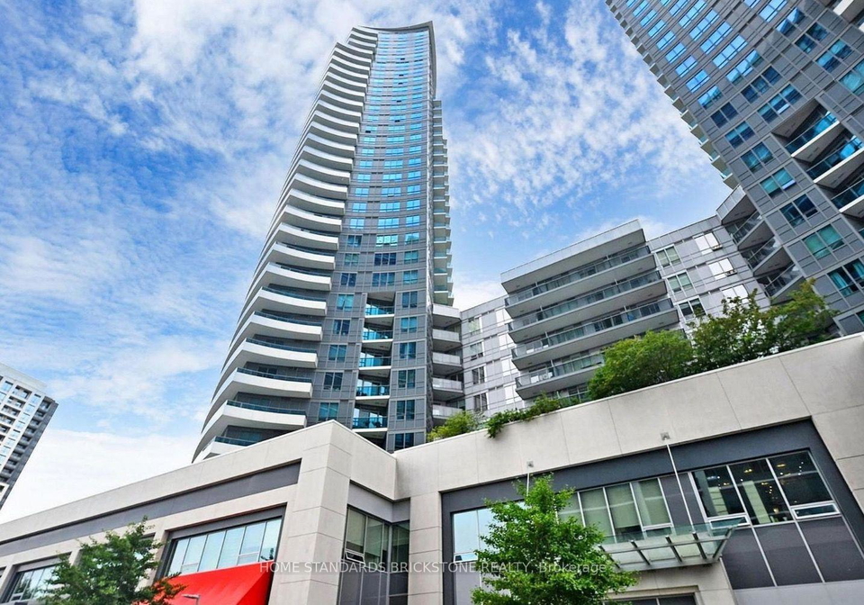 7161-yonge-street-markham-ontario-n13808700
