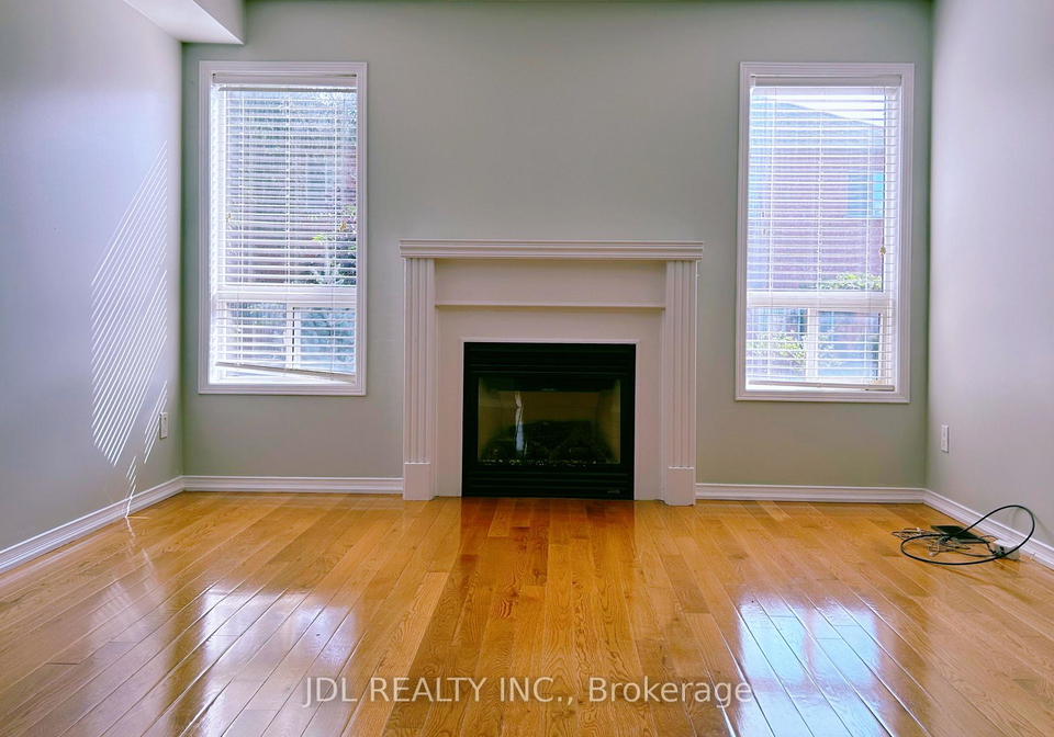 15-maffey-crescent-richmond-hill-ontario-n13809426