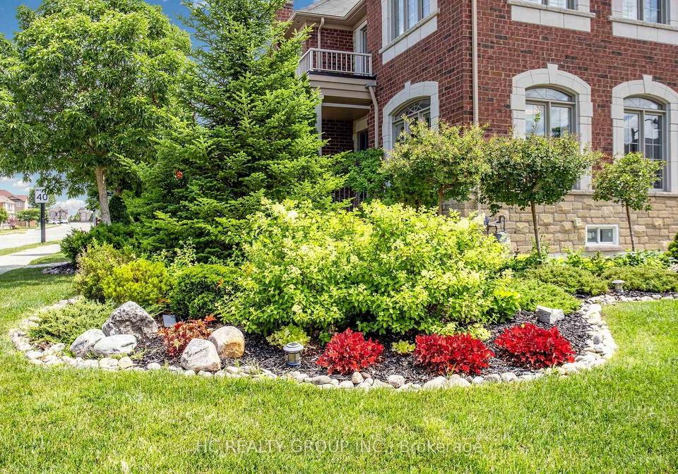 1116-veterans-way-newmarket-ontario-n13809492