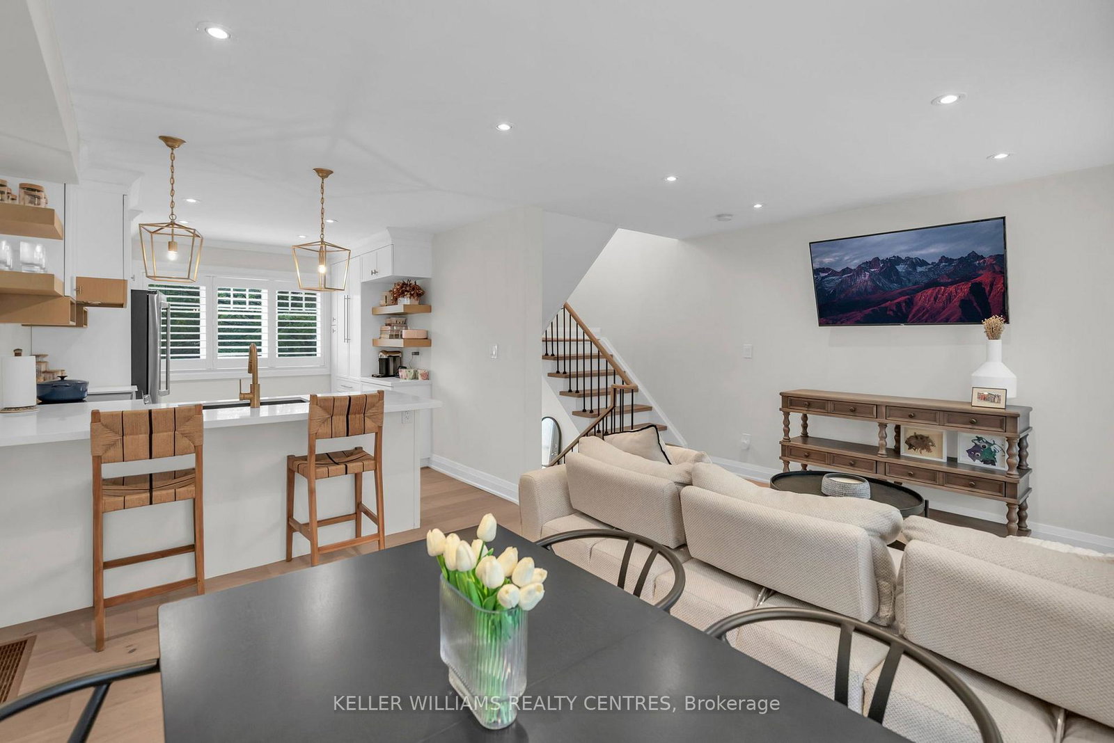 37-bowler-street-aurora-ontario-n13810000