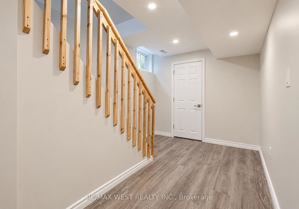 70-breeze-drive-bradford-west-gwillimbury-ontario-n13810354